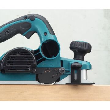 Cepilladora Makita KP0810CK 230 V 82 mm